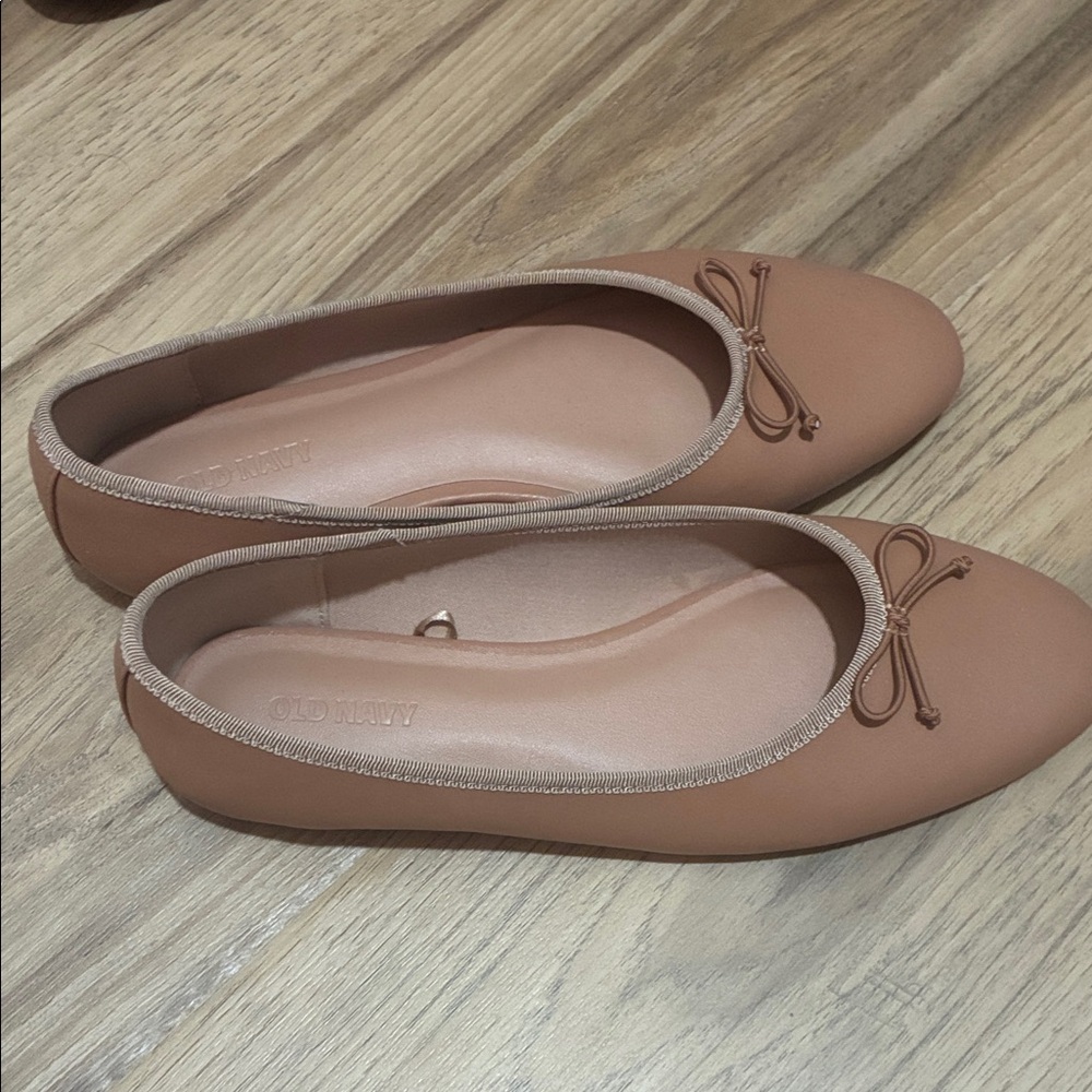 Old Navy Women's Brown Ballet Flats